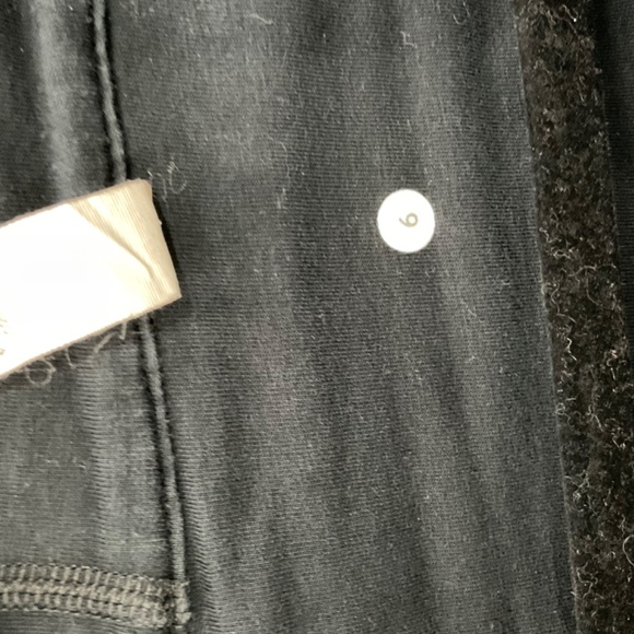 Lululemon long black hoodie - Picture 4 of 5